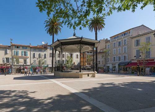 Appartement Vieil Antibes Bagian luar foto